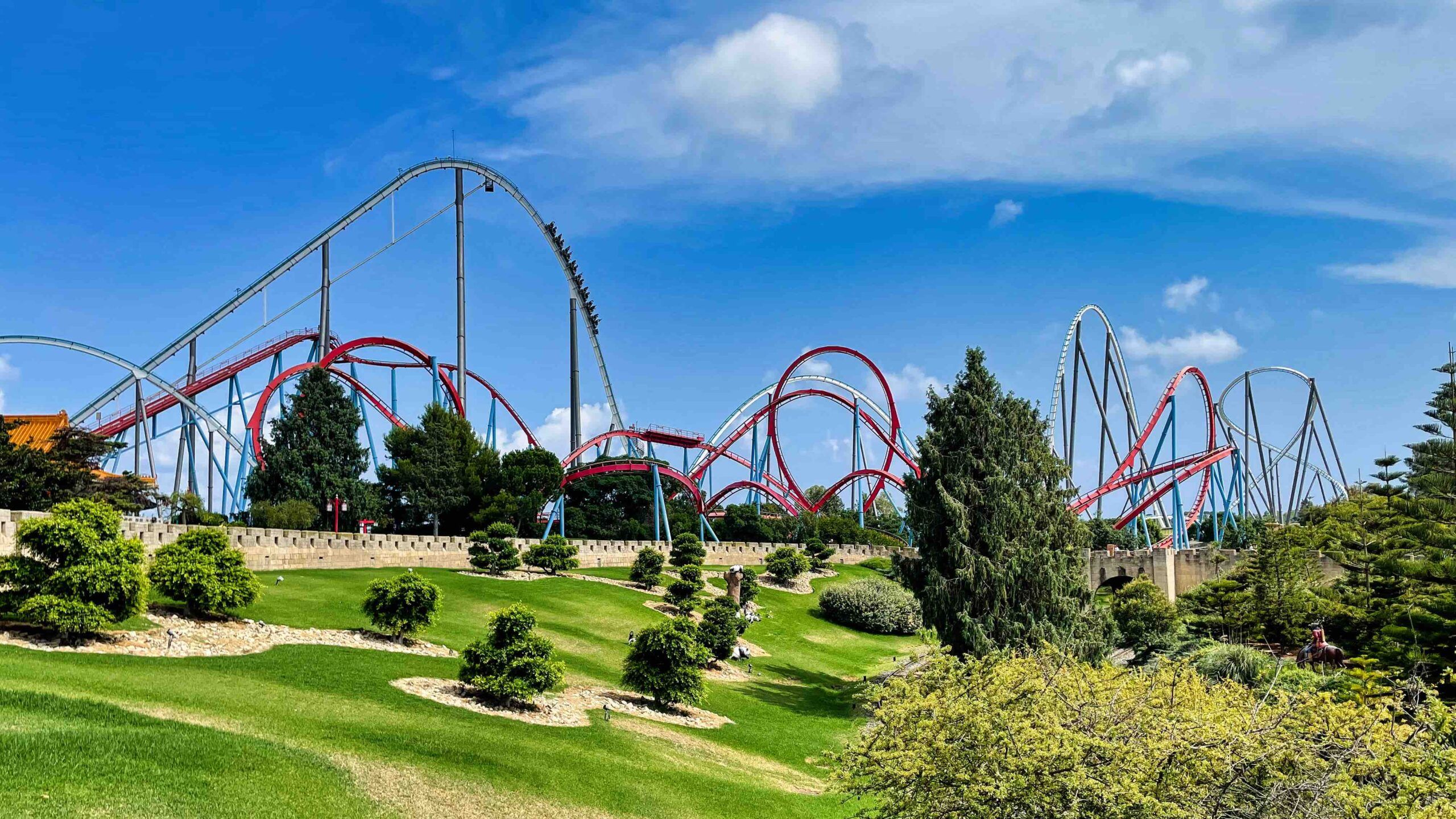 gu-a-completa-para-visitar-portaventura-world-viajar-a-la-aurora
